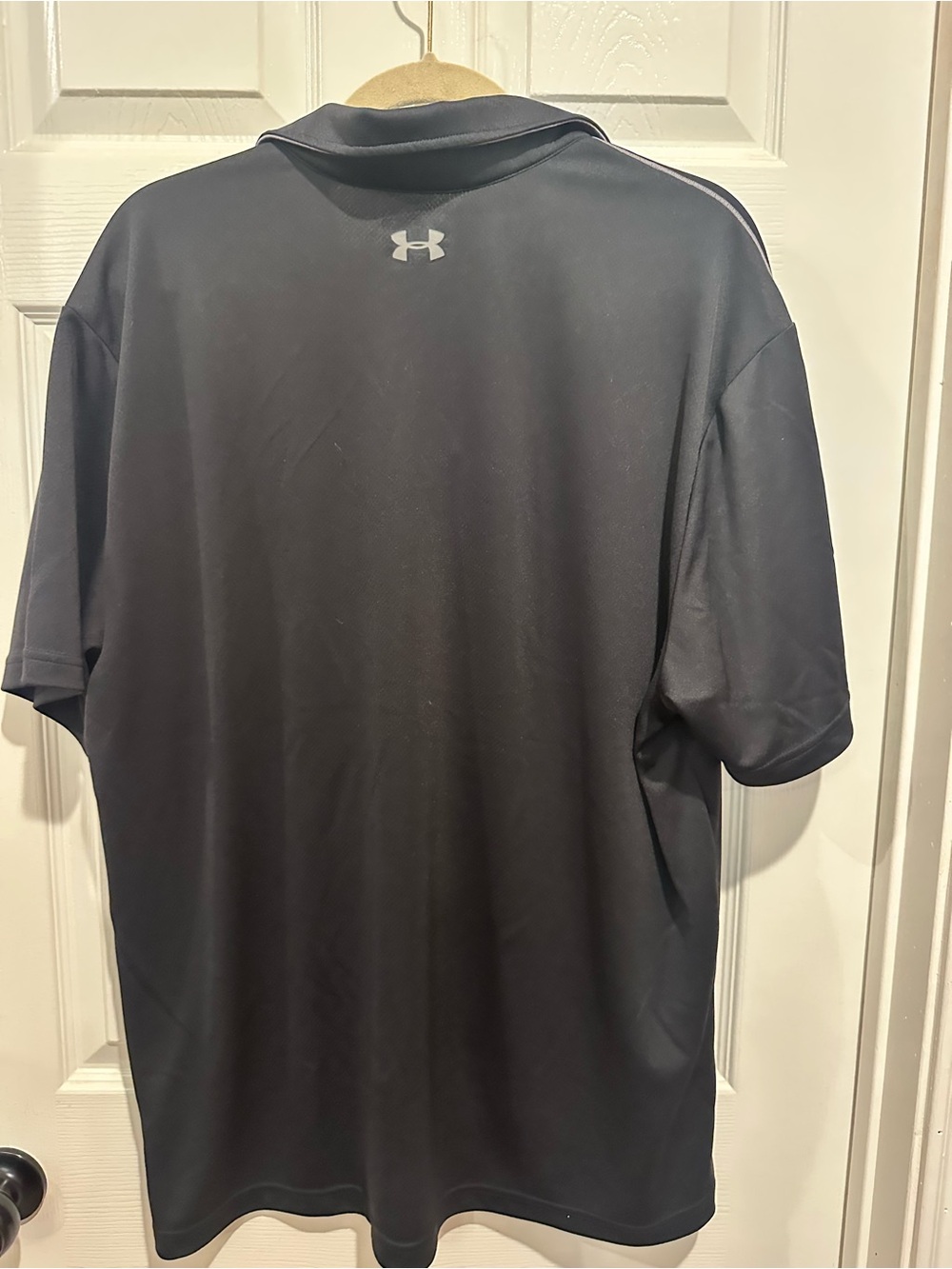Bundle of 6 Under Armour Men’s Polo Lot - Black, Blue, Maroon, Navy - Picture 14 of 15